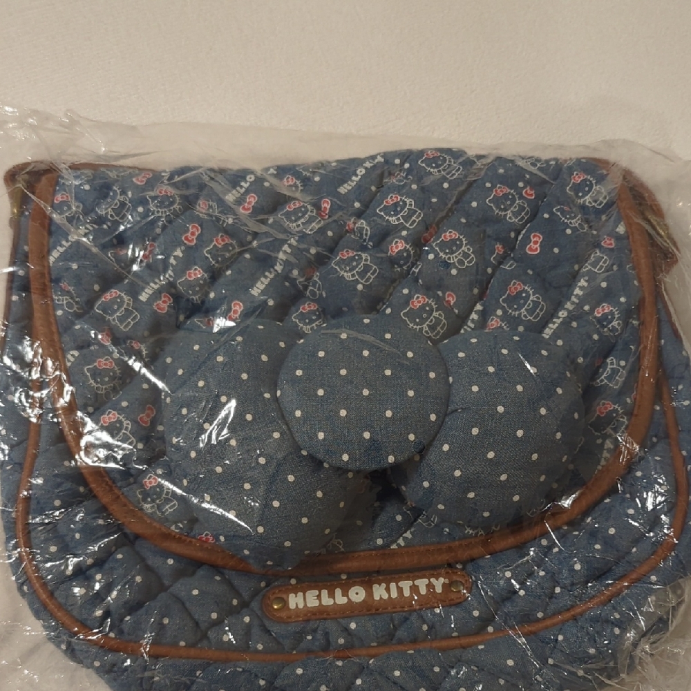 Hello Kitty Polka Dot Quilted Cosmetic Bag